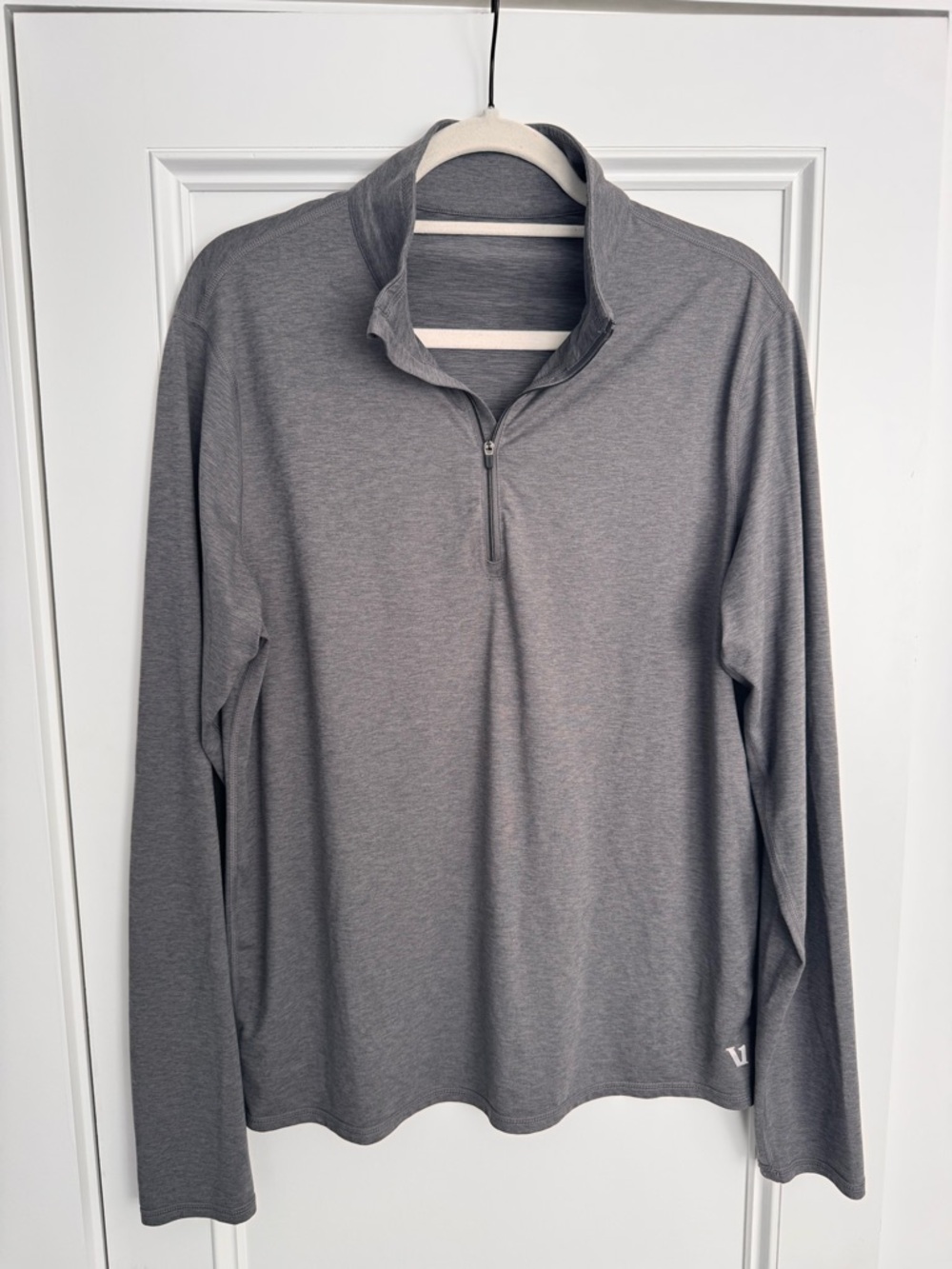 Vuori Gray Quarter-Zip Long Sleeve Top